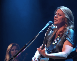 V kulturním domě zazpívala a zahrála Aneta Langerová