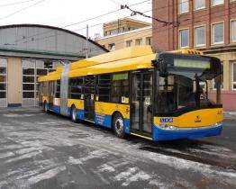 Do zoo bude o víkendech jezdit o devět trolejbusových spojů více