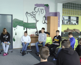Kraj přispěje na prevenci rizikového chování mládeže