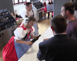 Chasa Slováckého krúžku pořádala v sokolovně tradiční Velikonoční košt vína