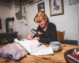 Nový seriál televize TVS o tradičních řemeslech míří do střižny