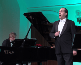 V Redutě vystupovali Ivo Hrachovec a Ivo Kahánek