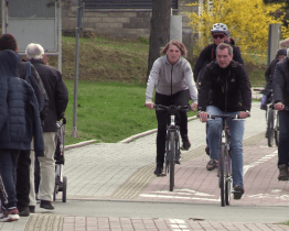 Radní vyrazili na kola