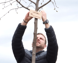 Vítání občánků doprovodilo sázení stromů v Zarazicích