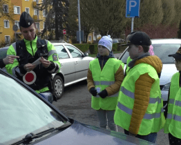 Řidiče kontrolovala dětská policie