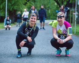 Na start rožnovského Nočního běhu se postavila sedmdesátka závodníků