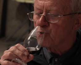 Degustace vín před výstavou, která se uskuteční 7. května