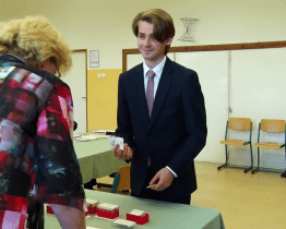 Odmítl Harvard, vybral si Yale