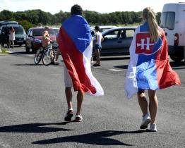Dubček na koupališti i snímky z běžného života. Fotografická výstava připomene 30 let od rozpadu Československa