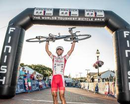 Ultramaratonec Svaťa Božák zdolal potřetí v životě nejtěžší cyklistický závod planety