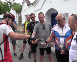 Turisté se vydali po vinařských stezkách