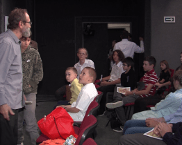 Na Malé scéně Slováckého divadla otevřel oponu Kabaret Kainar