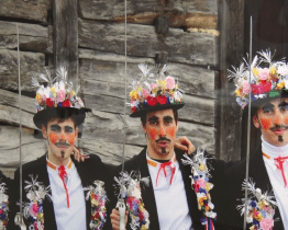 Výstava Folklorní doteky představuje hlavně fašanky