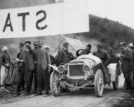 Muzejní noc přinesla také ukázku veteránů  