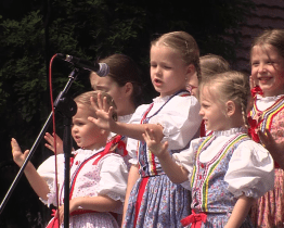 Město na tři dny ovládl Světlovský bál 