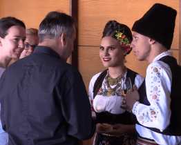 Zahraniční folklorní soubory zavítaly na radnici