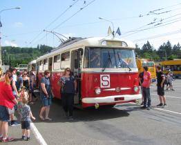 Provoz MHD o prázdninách zpestří historická vozidla. Kdy a na kterých linkách pojedou?