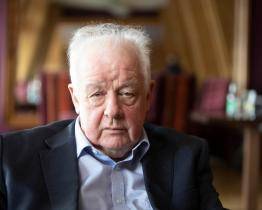 Na Filmovku přijede hvězdný irský režisér Jim Sheridan 