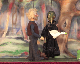 Odpoledne pro děti lákalo hlavně na loutkové divadlo