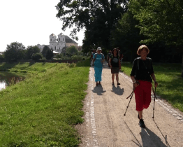 Pouť za umělce projela po Baťově kanále