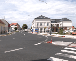 Konec dopravních omezení a objízdných tras! Průtah Kunovicemi je po více než roce opět zprovozněn