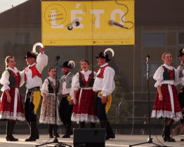 Na Veselském večeru se představily domácí folklorní soubory