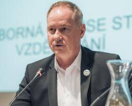 Rada Zlínského kraje si posvítila na smlouvy, které měl v gesci Petr Gazdík. Důvodem je kauza Dozimetr