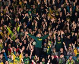 Hokejové derby se dohrávat nebude. Vsetín nabízí výměnu vstupenek nebo peníze 