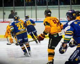 Berani ve šlágru srazili Jihlavu v nájezdech, Vsetín ovládl i třetí zápas 