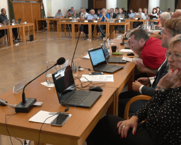 Zastupitelé rozhodovali o přidělení dotací na činnost spolků a organizací 