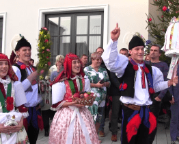 Průvod na Svatováclavské hody měl 40 párů krojovaných