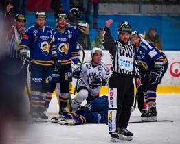 Zlín ani podruhé v sezoně nestačil na Kolín, Vsetín prohrál v Šumperku 