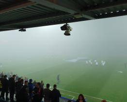 Zápas Slovácka s Kolínem kvůli mlze odložen na dnešek, na Spartě se bude hrát později 