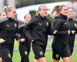 České fotbalistky se sešly ve Zlíně, v pátek se na Letné utkají s Maďarskem