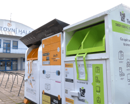 Radnice vymění stávající kontejnery na textil za nové