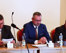 Ve Veselí byl starostou opět zvolen Petr Kolář