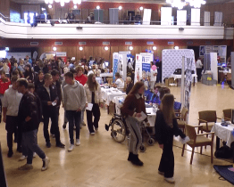 Burza práce a přehlídka středních škol zaznamenala rekordní účast