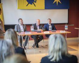 Silniční obchvat má ulevit přetížené dopravě v Uherském Hradišti a Starém Městě