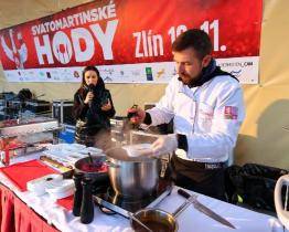 Na Svatomartinské hody přijede do Zlína Roman Staša se svou kuchařskou show