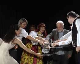 Pěvecký sbor Kalinka pokřtil své první album