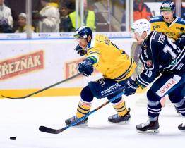 Berani poprvé v sezoně porazili Kolín, výhru v prodloužení zařídil Honejsek