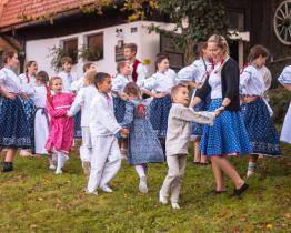 Valašská vesnička Ratiboř dobývá Evropu! V soutěži obnovy venkova 2022 skončila na 2. místě