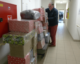 Dárci pomocí Charity poslali dárky dětem na Ukrajinu