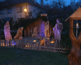 Ručně vyřezávaný betlém ve Slavičíně obohatily nové postavy