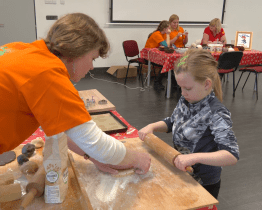 Děti pomáhaly Ježíškovi v Klubu kultury