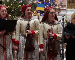 V kostele sv. Bartoloměje vystoupila cimbálová muzika Denica 