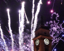 Novoroční ohňostroj mohly na brodském náměstí sledovat i děti