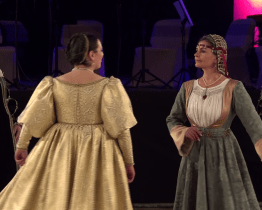 XXX. Reprezentační ples města ozvláštnila ukázka historických tanců