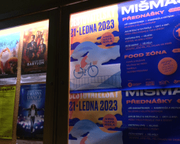 Cestovatelský mišmas zavedl návštěvníky na mrazivé póly i do Kambodže