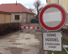 Revitalizace komplikuje vjezd do Bratrské ulice